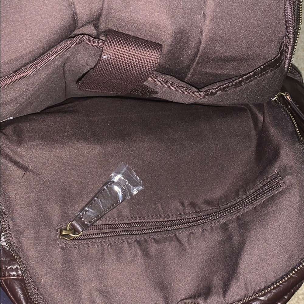 Backpack - Picture 4 of 7